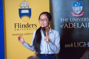 Jiawen Li presenting her research at Fresh Science SA 2017.